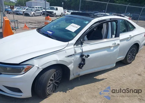 2019 Volkswagen Jetta 1.4T Sel z USA, uszkodzony, nr VIN 3VWE57BUXKM096975